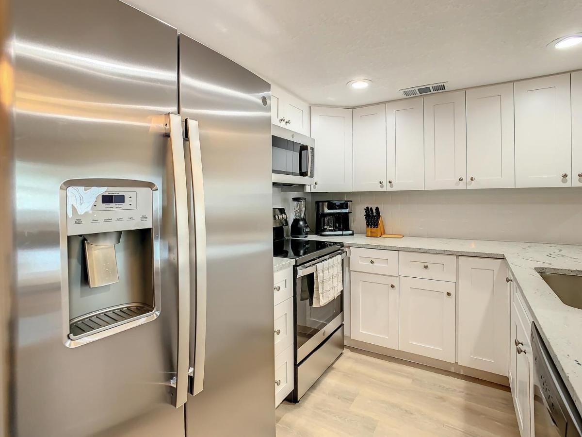 Crown Jewel Of Clearwater 10-15 Min To Beach 5 Min To St Pete Airport Villa Exteriör bild