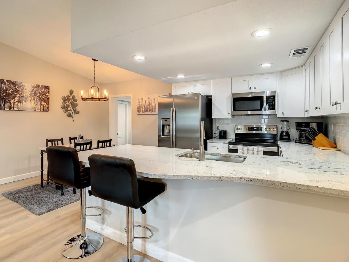 Crown Jewel Of Clearwater 10-15 Min To Beach 5 Min To St Pete Airport Villa Exteriör bild