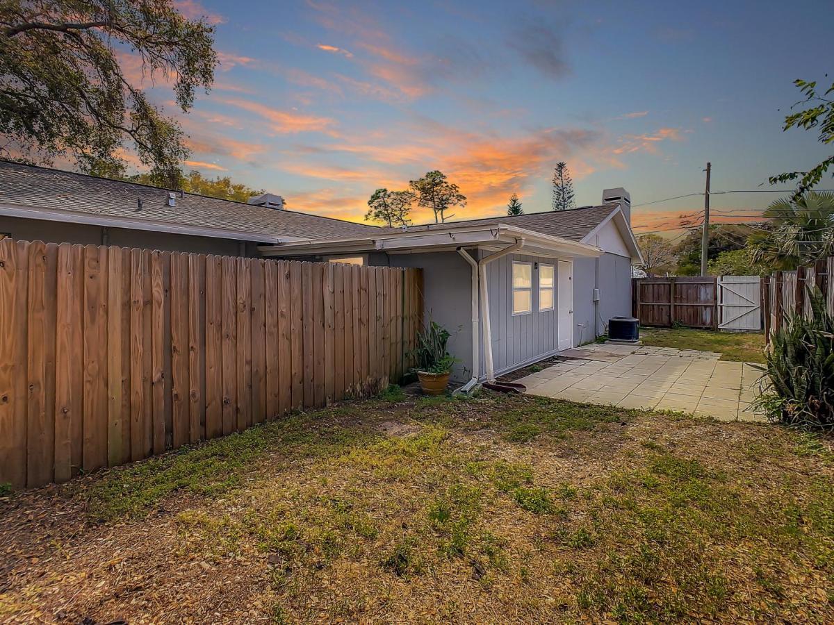 Crown Jewel Of Clearwater 10-15 Min To Beach 5 Min To St Pete Airport Villa Exteriör bild